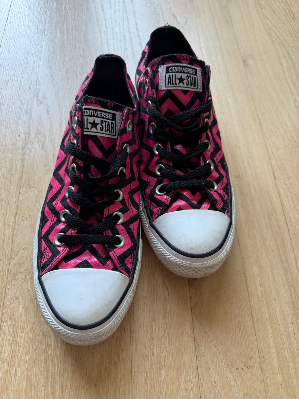 Converse Black Sneakers with Pink Zigzag Accent - Picture 2 of 5